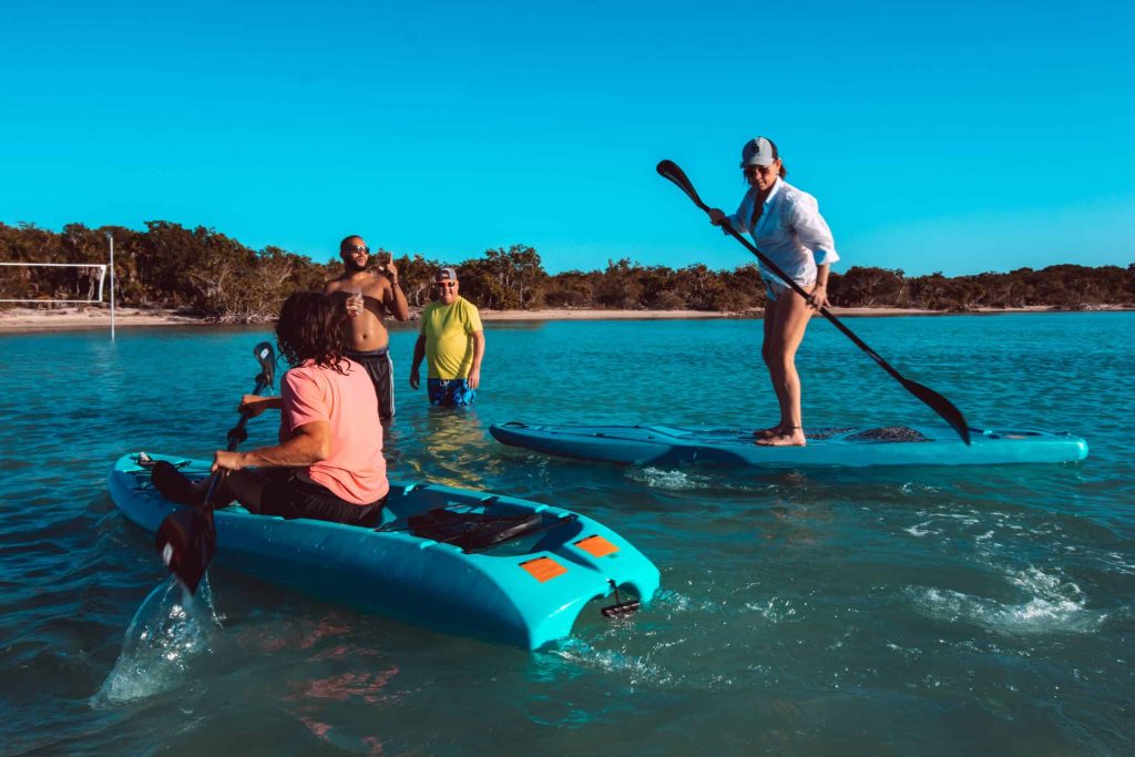 san-pedro-belize-guest-paddleboards-kayaks
